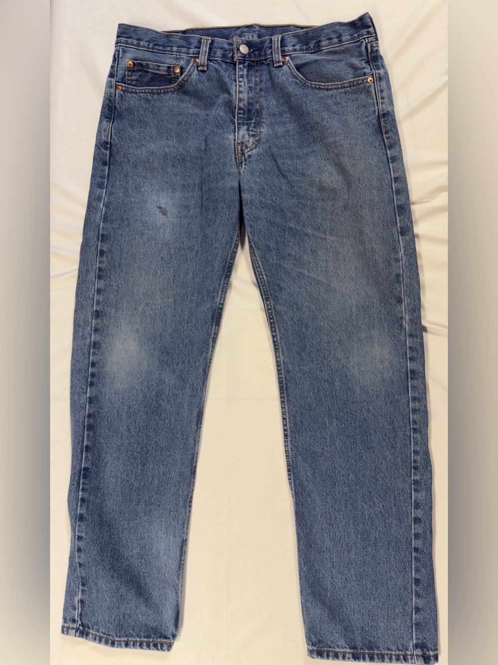 Levi’s 505 Men’s 36x32 Regular Fit Straight Leg Medium Wash Jeans